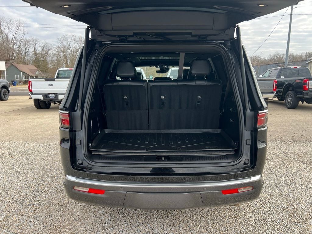 2022 Jeep Wagoneer Series III