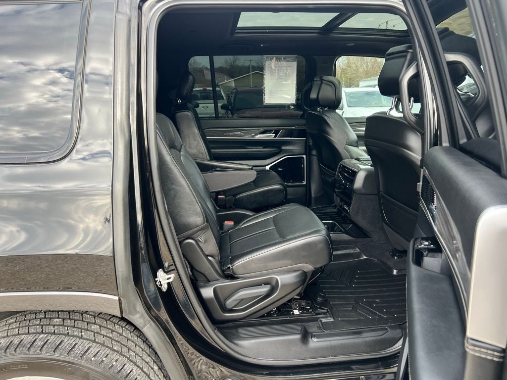 2022 Jeep Wagoneer Series III