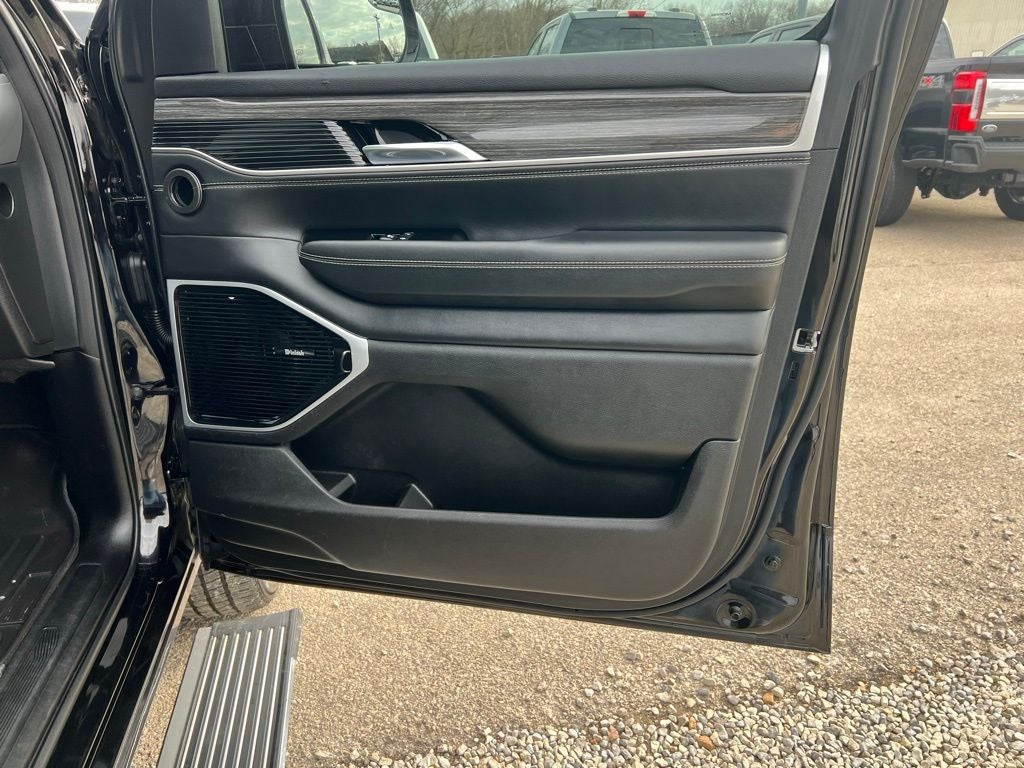 2022 Jeep Wagoneer Series III