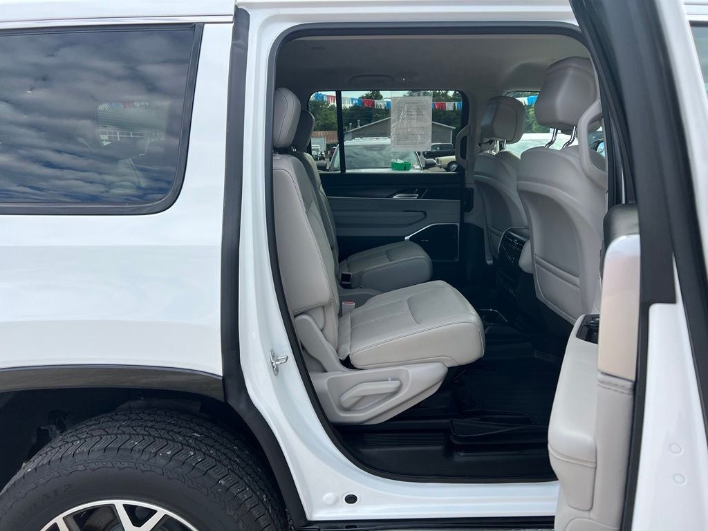 2023 Jeep Wagoneer Series III