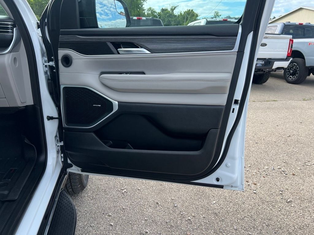 2023 Jeep Wagoneer Series III