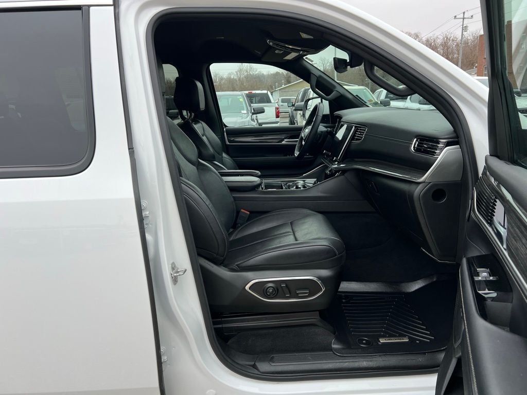 2022 Jeep Wagoneer Series III