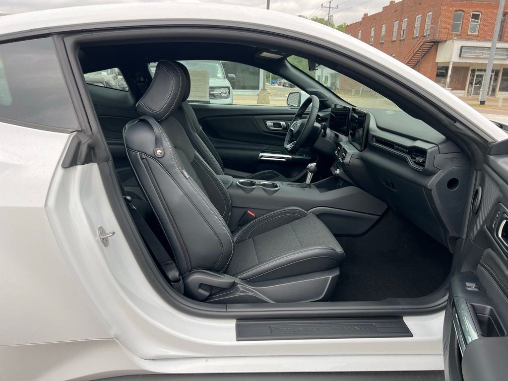 2025 Ford Mustang EcoBoost