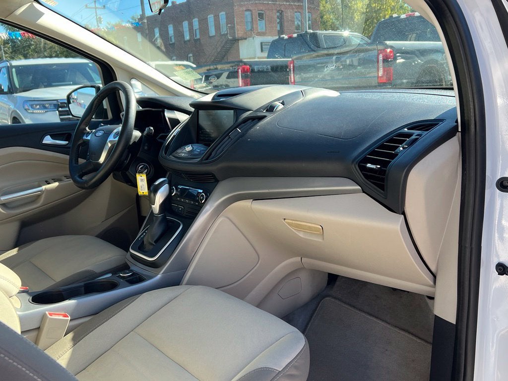 2015 Ford C-Max Hybrid SE