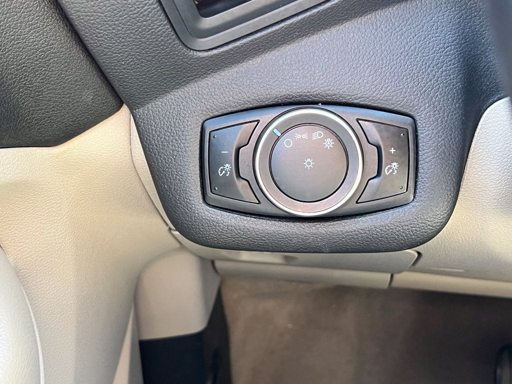 2015 Ford C-Max Hybrid SE