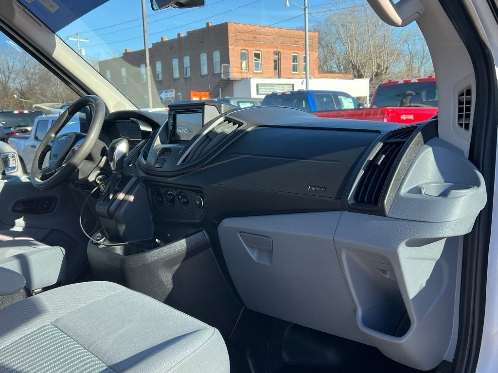 2017 Ford Transit-350 XLT