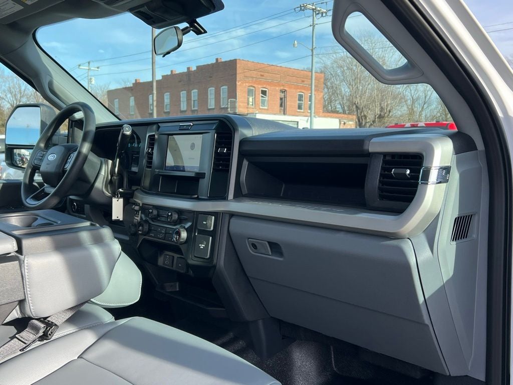 2026 Ford F-350 XL DRW