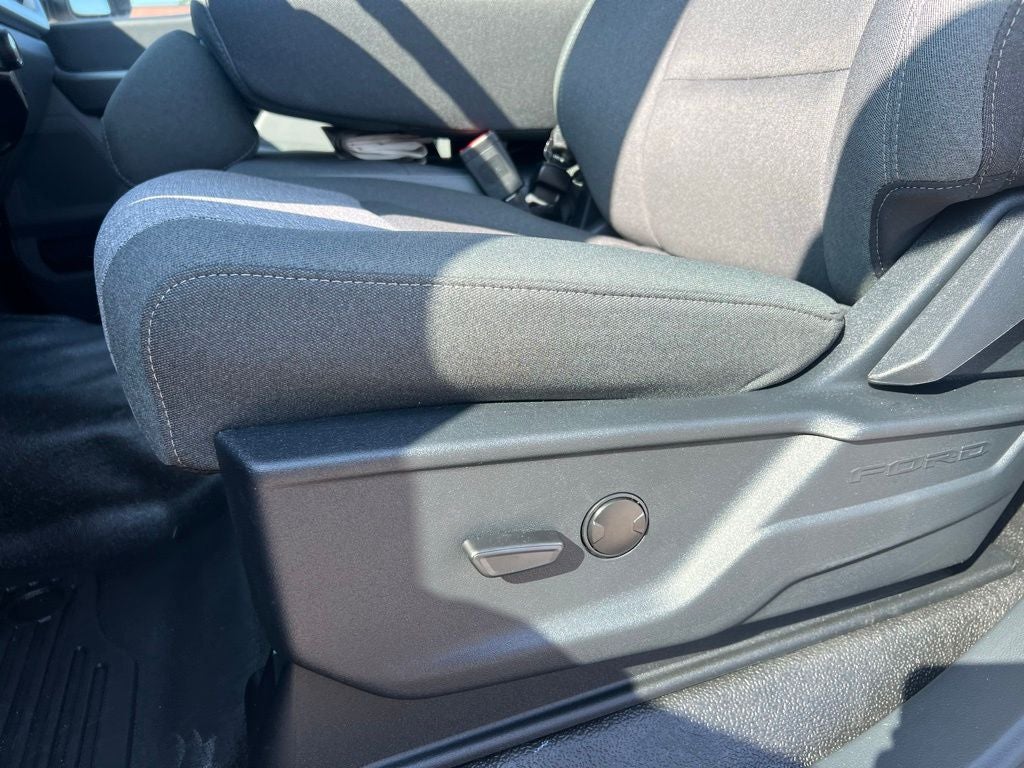 2025 Ford F-600SD XLT 169 WB