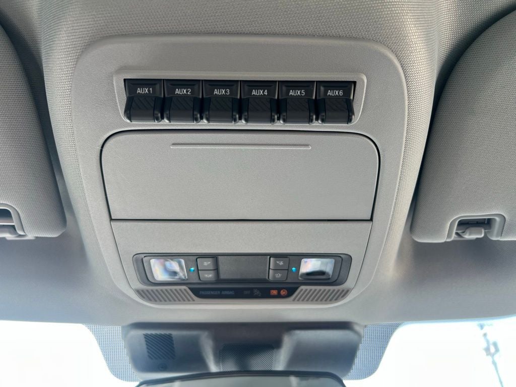 2025 Ford F-600SD XLT 169 WB