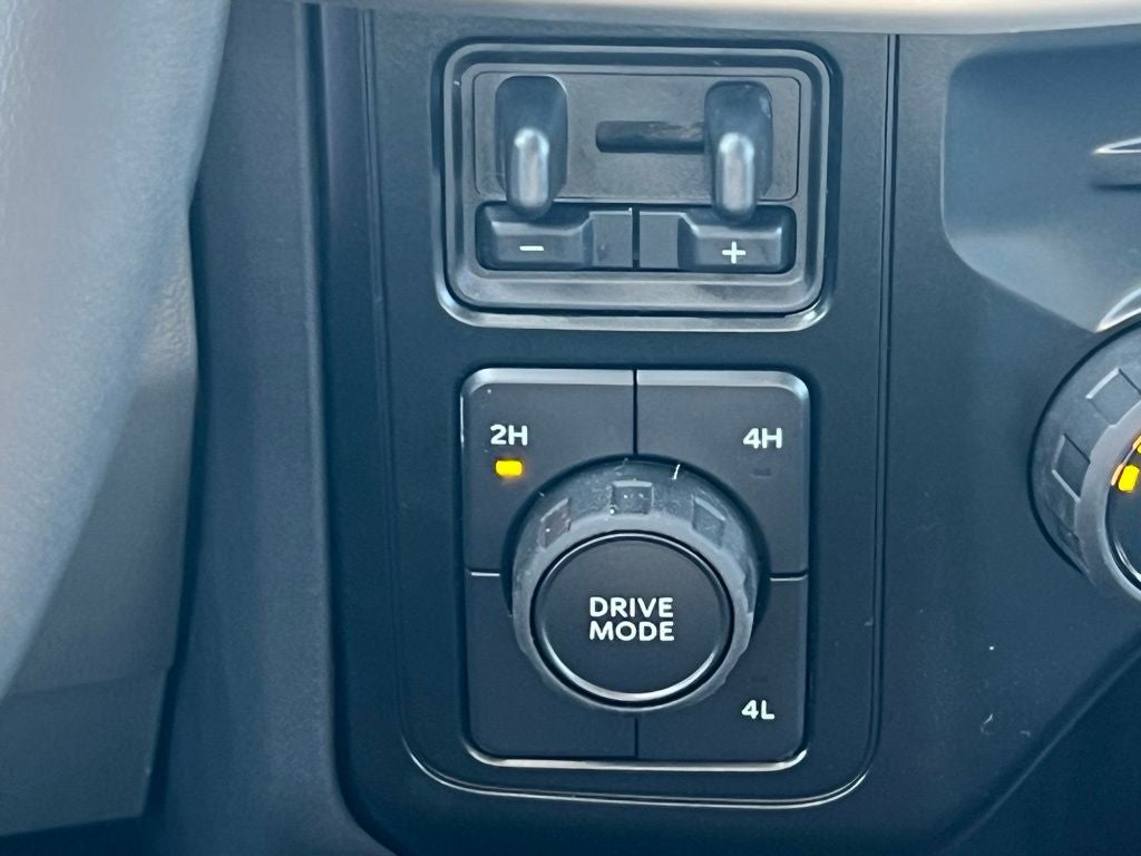 2025 Ford F-600SD XLT 169 WB