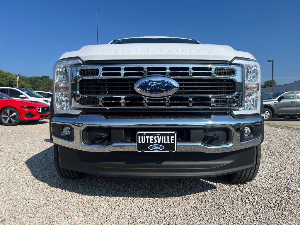 2025 Ford F-600SD XLT 169 WB