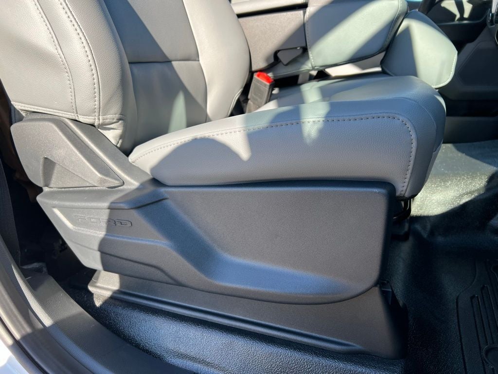 2026 Ford F-600SD XL 145 WB