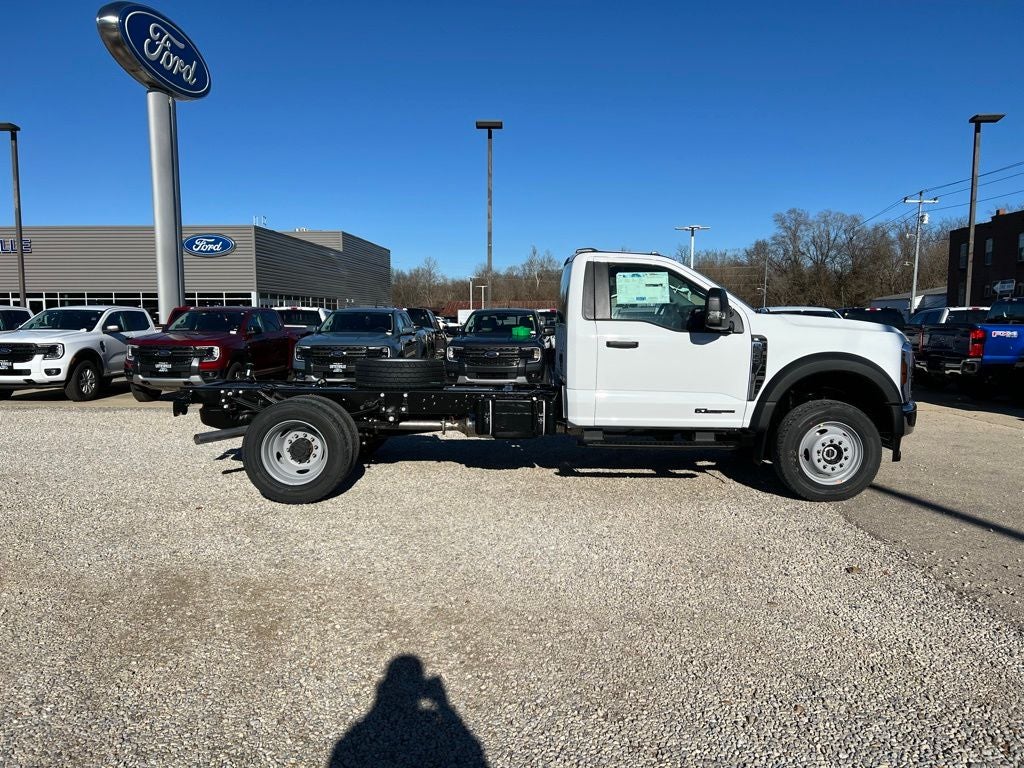 2026 Ford F-600SD XL 145 WB