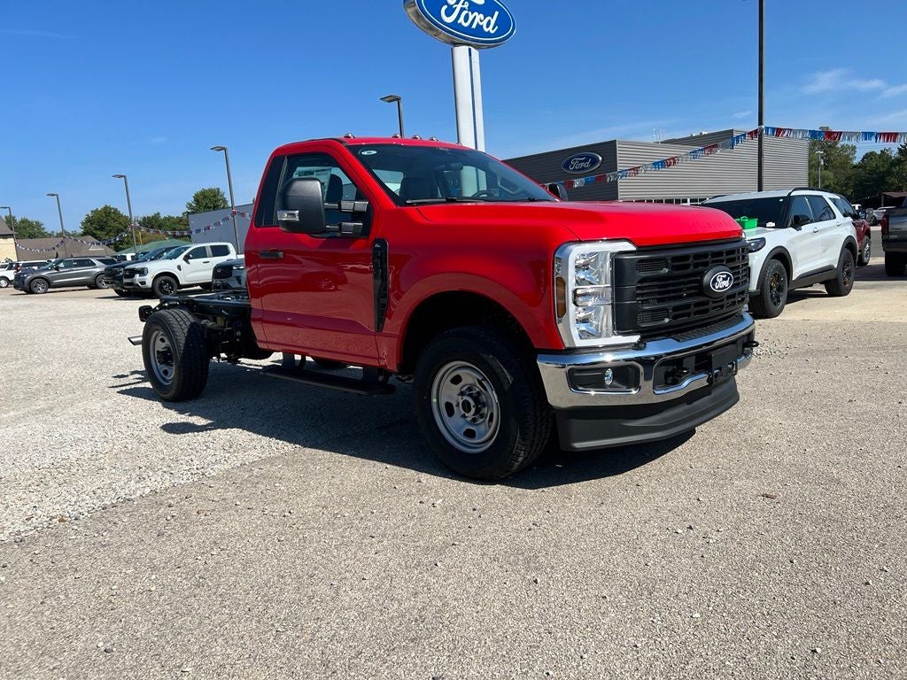 2027 Ford F-350 XL 145 WB