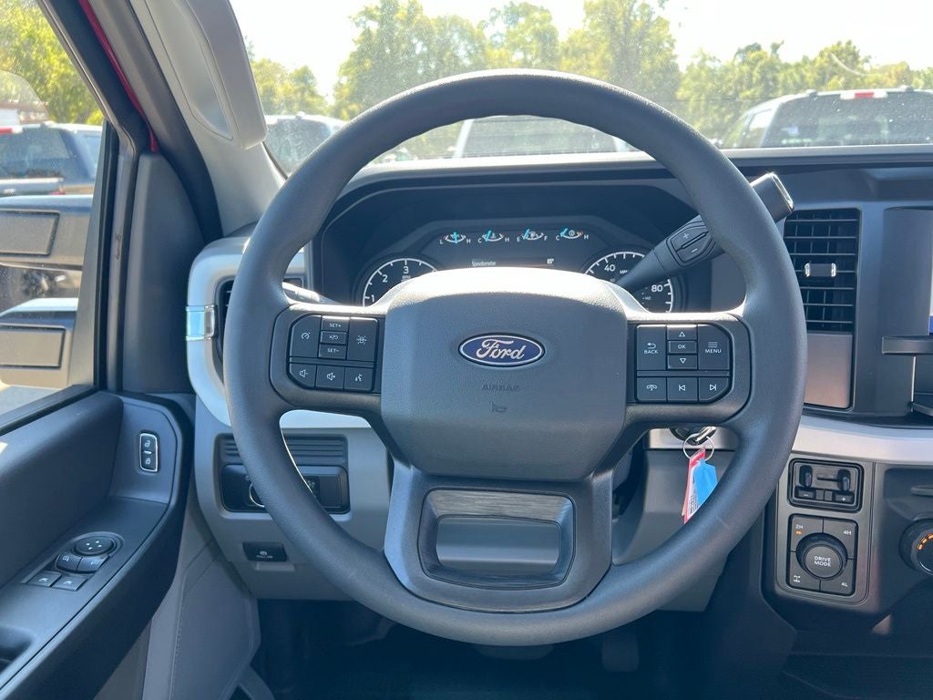 2027 Ford F-350 XL 145 WB