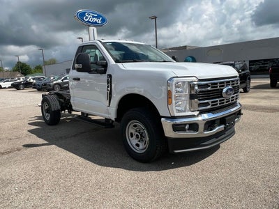 2025 Ford F-350 XL 145 WB