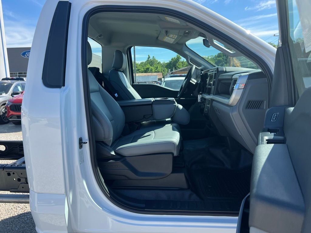 2025 Ford F-450 XL DRW