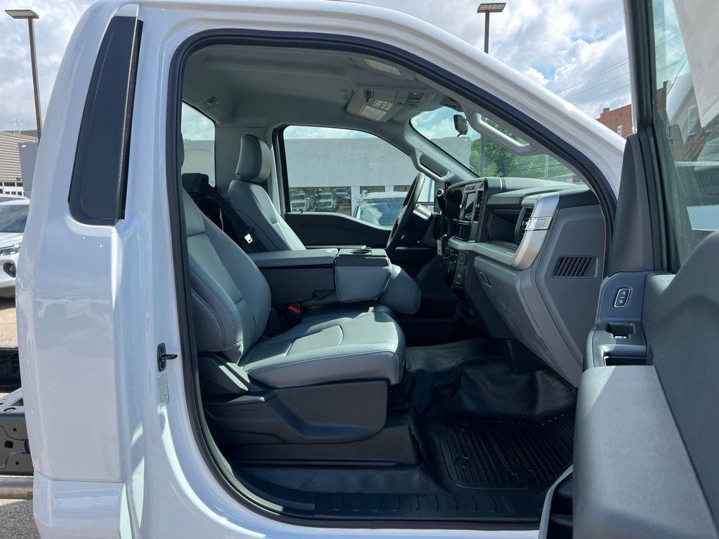 2025 Ford F-450 XL DRW