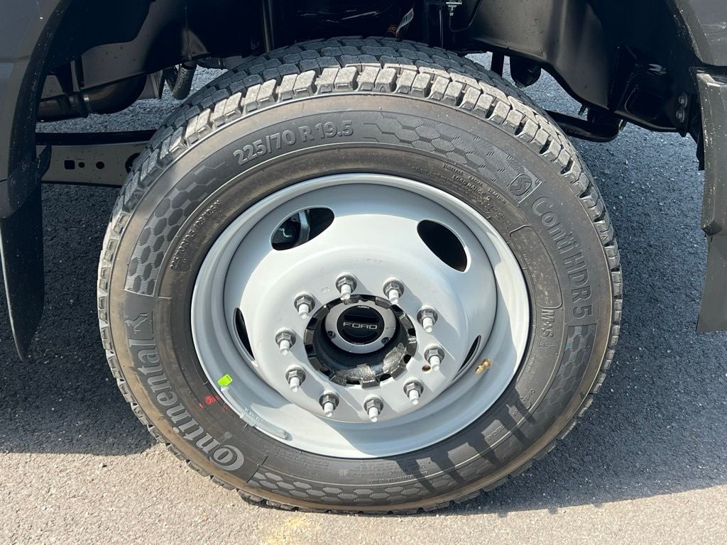 2025 Ford F-550SD XL DRW
