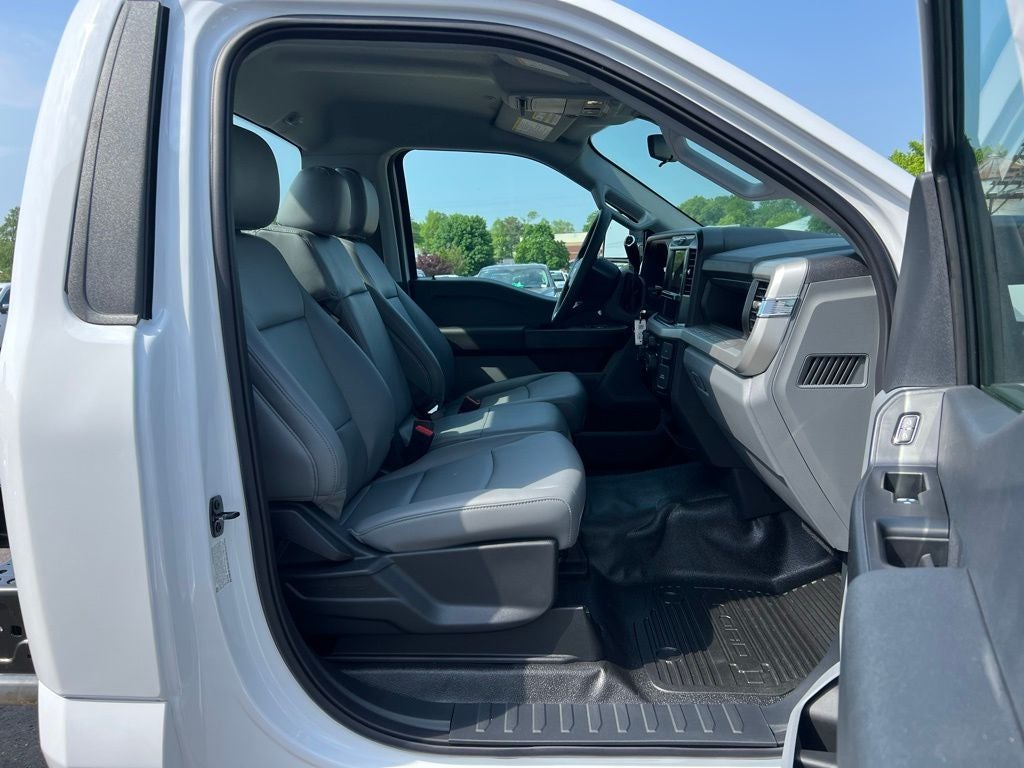 2025 Ford F-550SD XL DRW