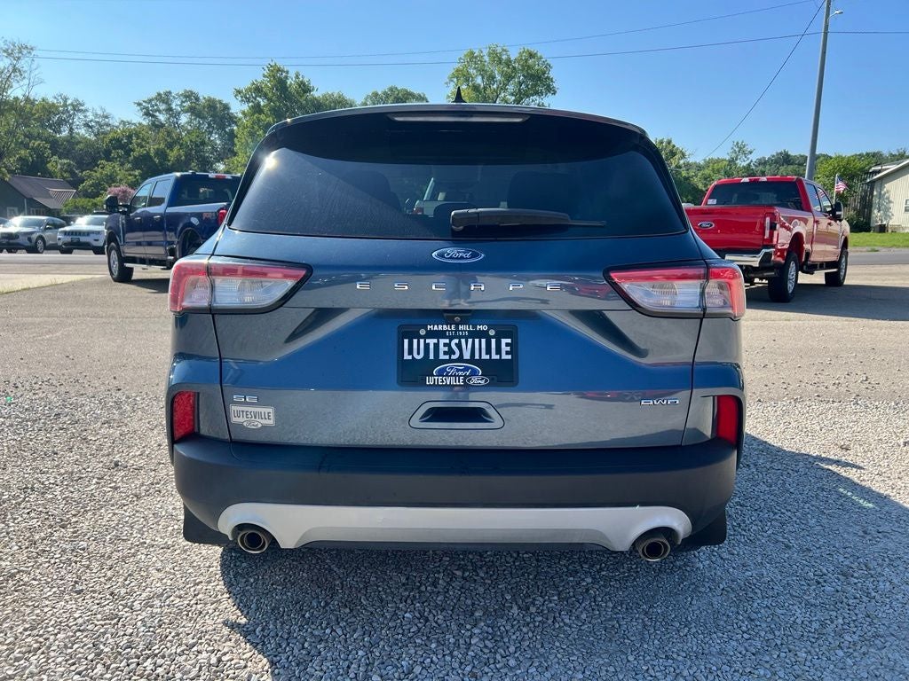 2020 Ford Escape SE