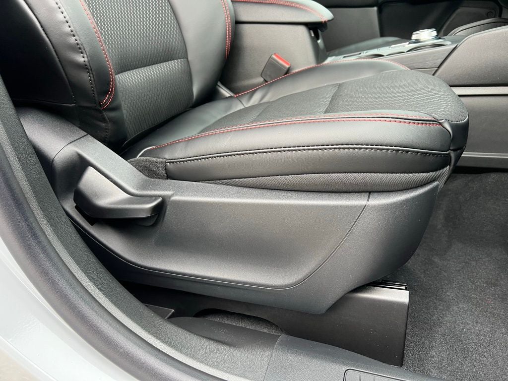 2026 Ford Escape Hybrid ST-Line Select