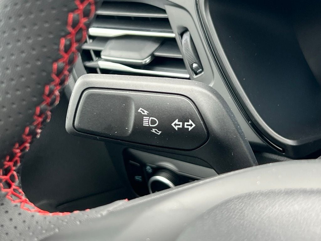 2026 Ford Escape ST-Line Elite