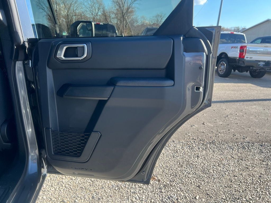 2025 Ford Bronco Base