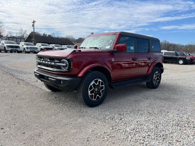 2026 Ford Bronco Outer Banks