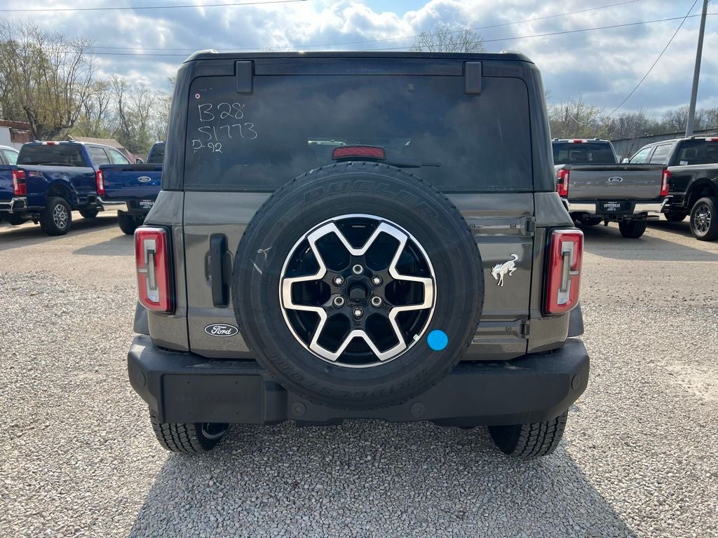 2026 Ford Bronco Outer Banks
