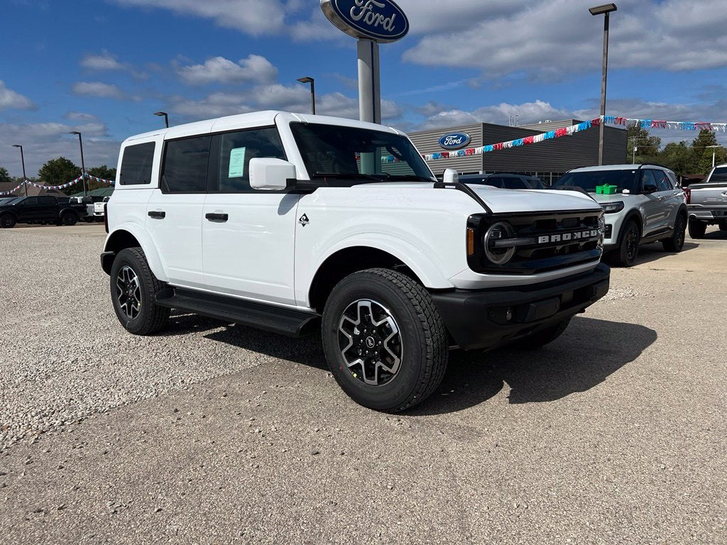 2026 Ford Bronco Outer Banks