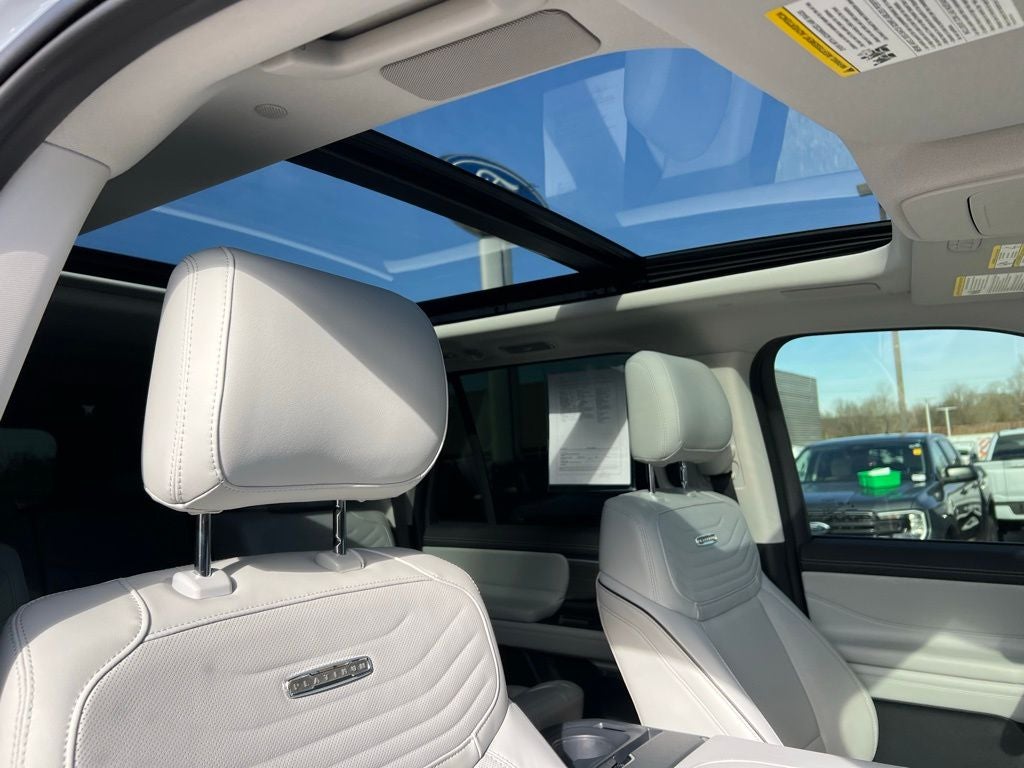2025 Ford Expedition Max Platinum