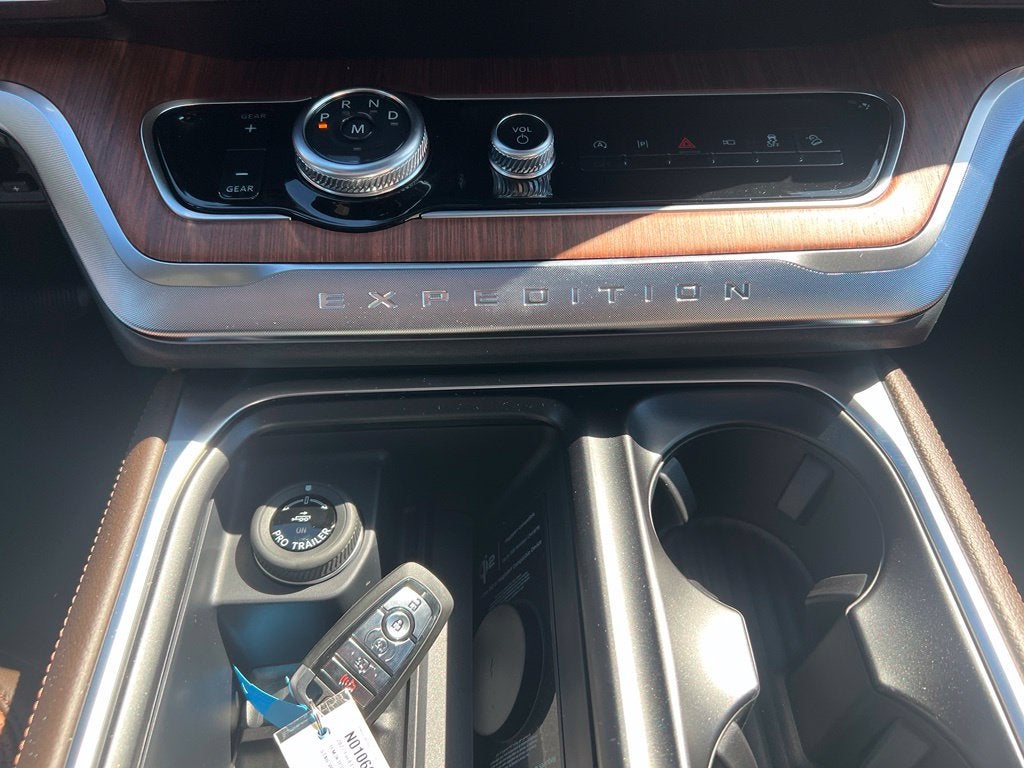 2027 Ford Expedition Max King Ranch