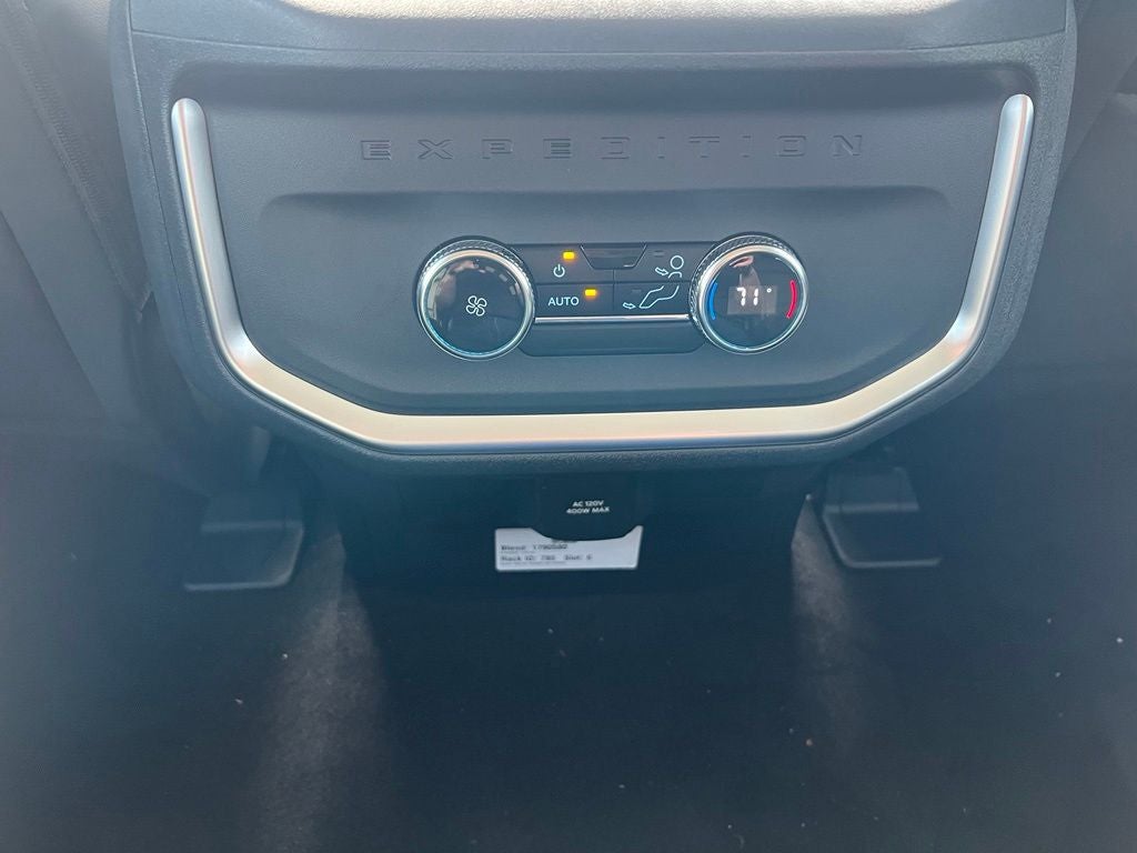 2027 Ford Expedition Active
