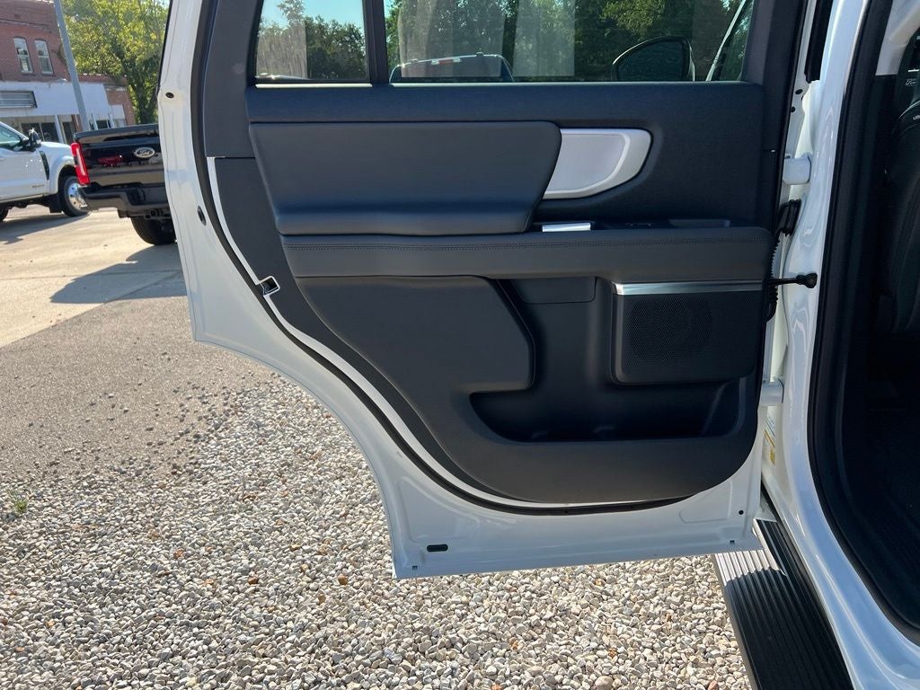 2027 Ford Expedition Active