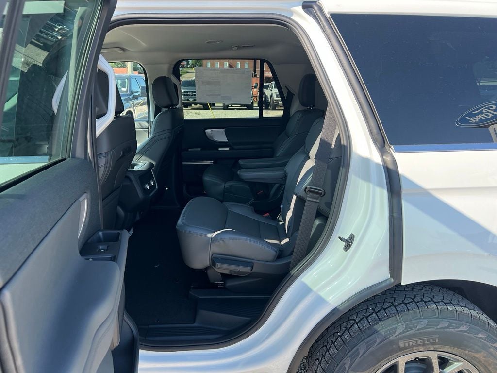 2027 Ford Expedition Active