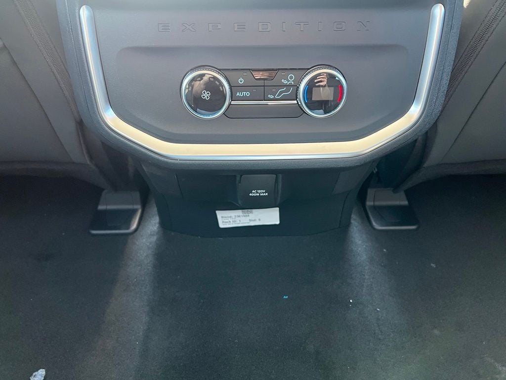 2027 Ford Expedition Active