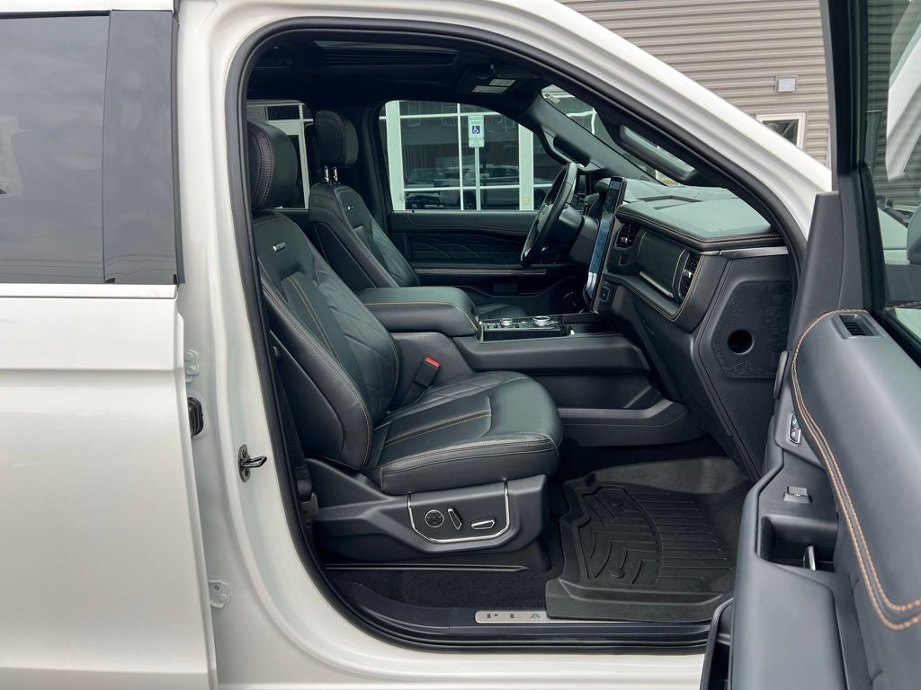 2024 Ford Expedition Platinum