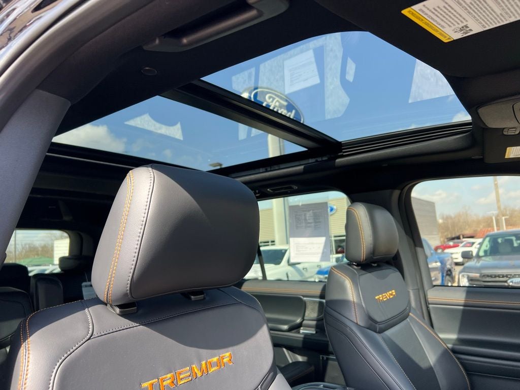 2025 Ford Expedition Tremor