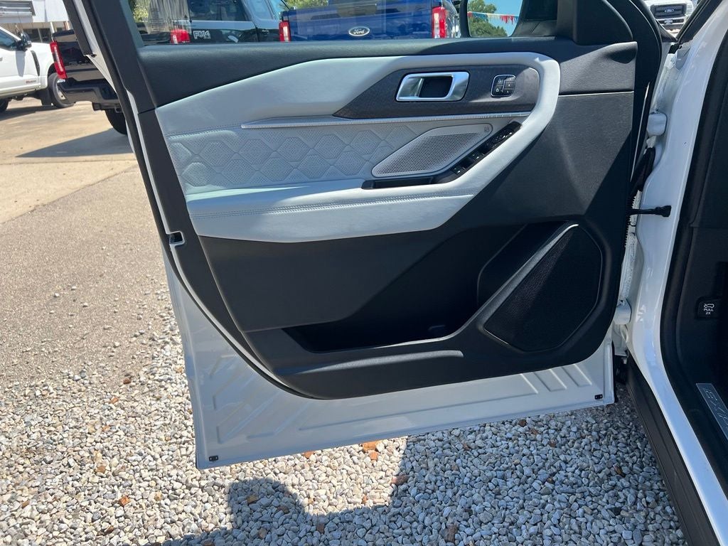 2027 Ford Explorer Platinum