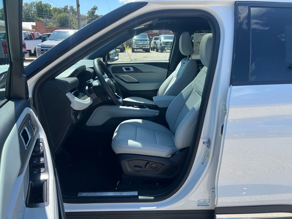 2027 Ford Explorer Platinum