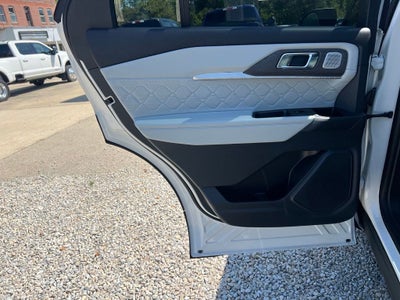 2027 Ford Explorer Platinum