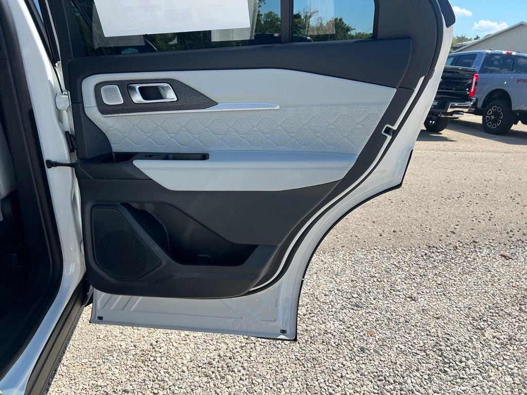 2027 Ford Explorer Platinum