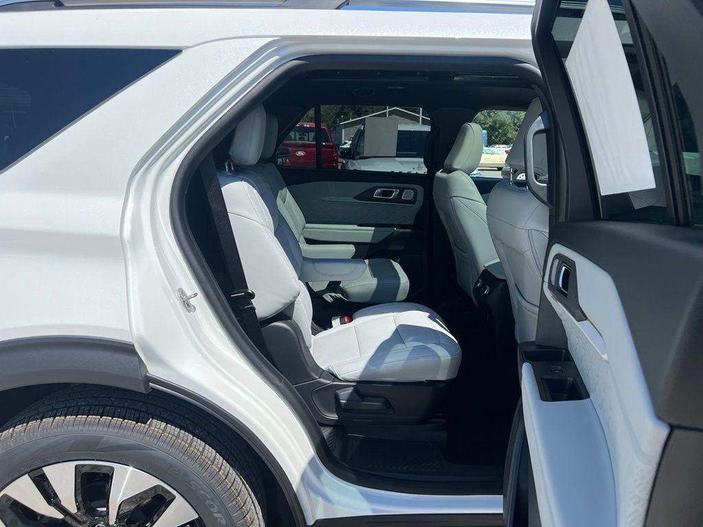 2027 Ford Explorer Platinum