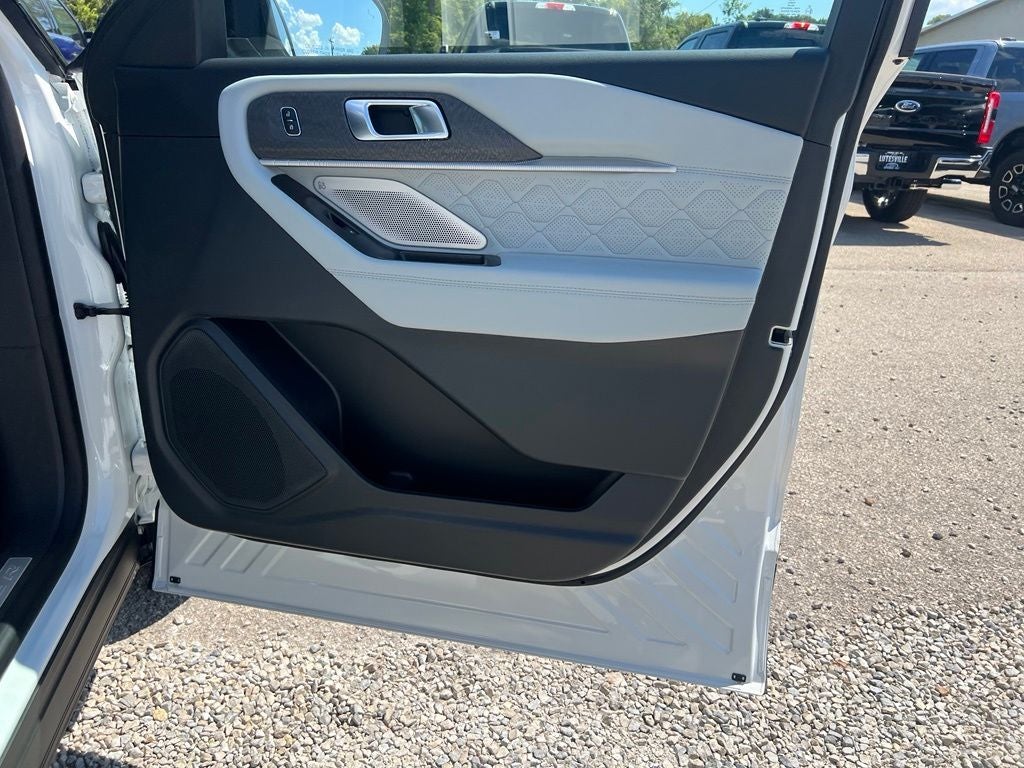 2027 Ford Explorer Platinum