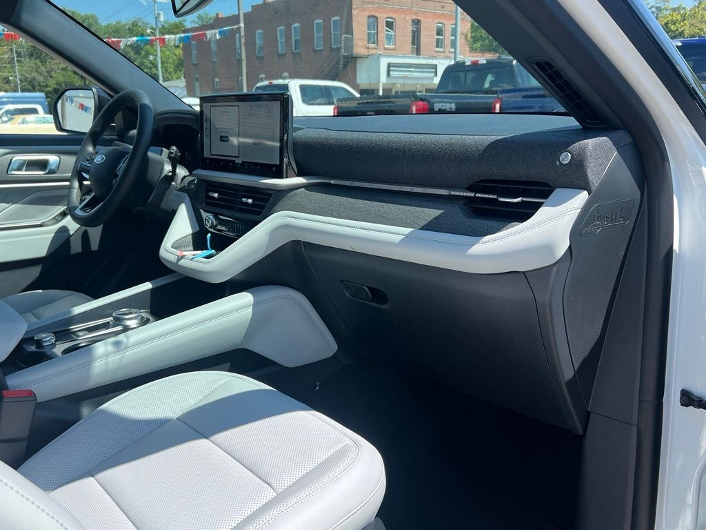 2027 Ford Explorer Platinum