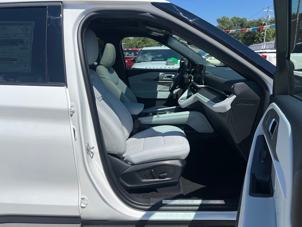 2027 Ford Explorer Platinum