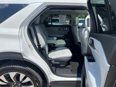 2025 Ford Explorer Platinum