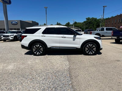 2025 Ford Explorer Platinum