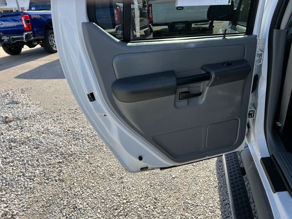 2003 Ford Explorer Sport Trac XLS 126 WB